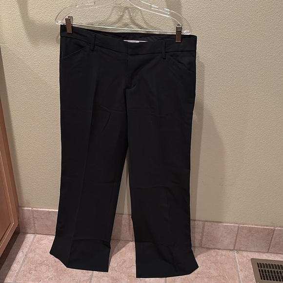 Gap Perfect Trousers Woman's in a size 8 - Picture 3 of 9